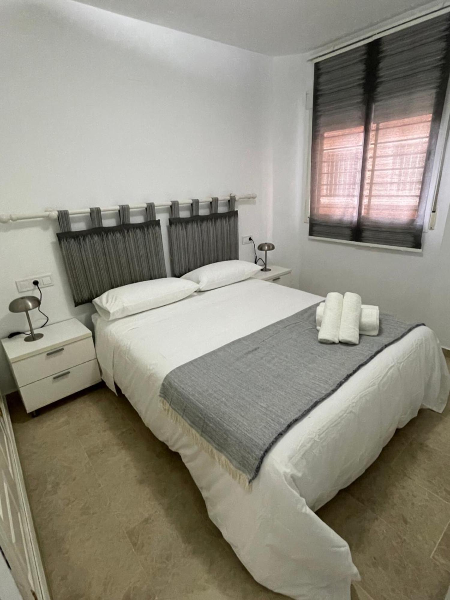 Appartement A 5 Min Estacion De Tren- Patio-parking Y Playa